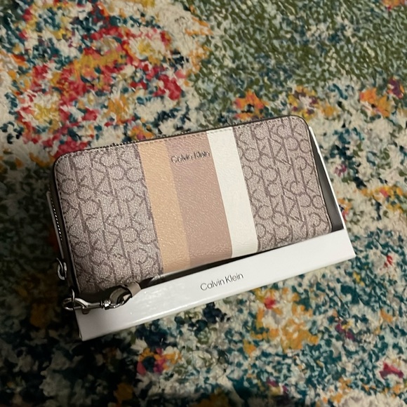 Calvin Klein Handbags - Calvin Klein Wallet
